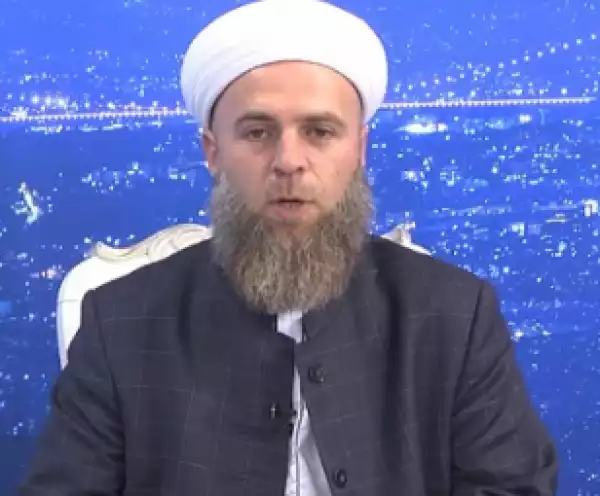 Turkish Islamic cleric says men without beard cause 